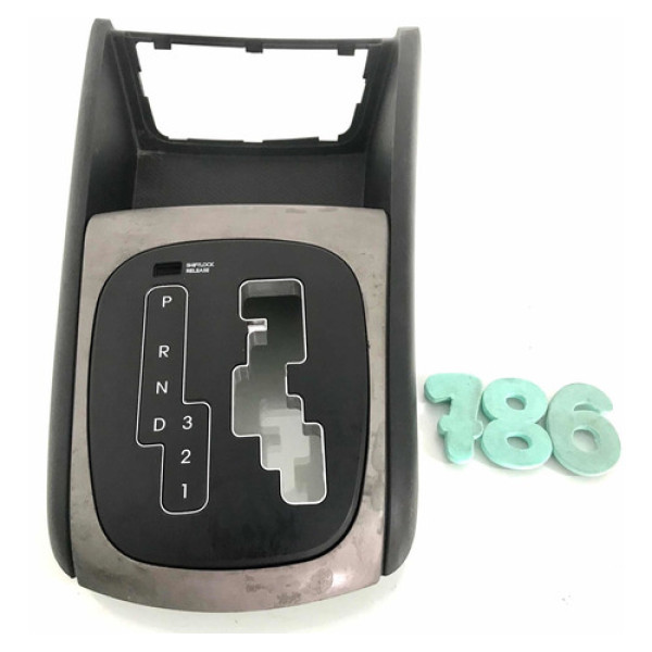 Moldura Do Cambio Hyundai I30 2009/12 Cx 786