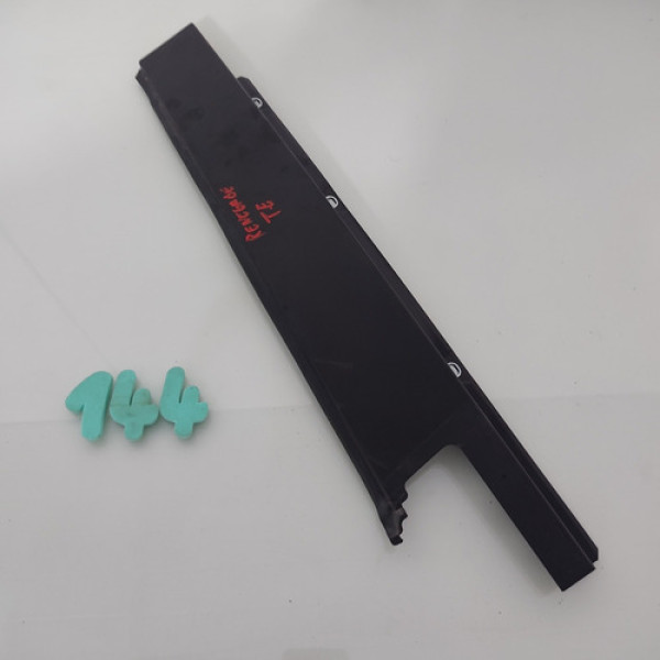 Acabamento Coluna Traseira Esquerda Jeep Renegade 