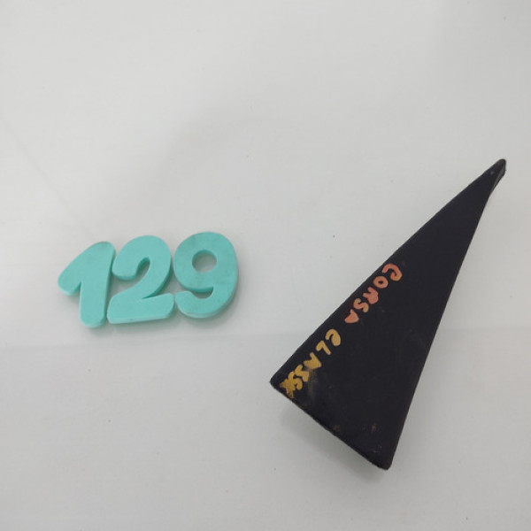 Moldura Interna Porta Traseira Esquerda Gm Corsa Classic 