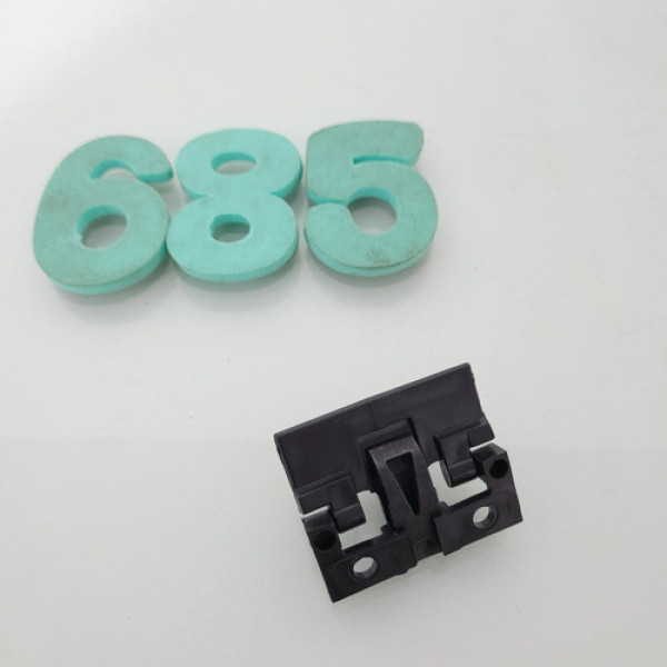 Dobradiça Do Porta Luvas Lifan X60 Cod S5305140