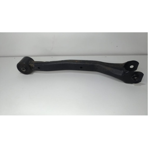 Braço Suspensão Traseiro Direito  Mitsubish Pajero Full 2012