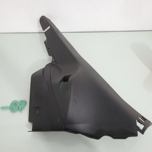 Acabamento Coluna Traseira Esquerda Gm Onix Cod 52057296