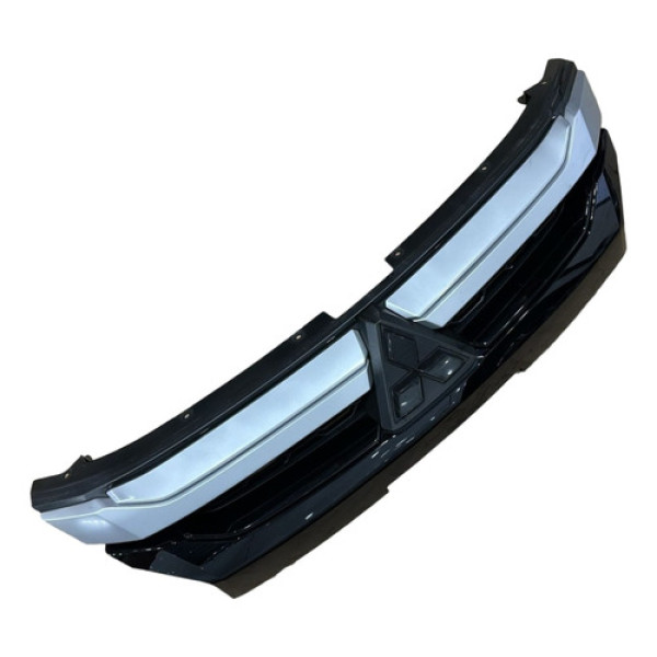 Grade Dianteira Mitsubishi Triton 2021 Detalhe