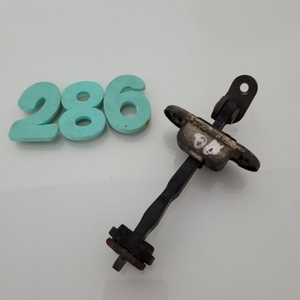 Limitador Porta Dianteira Direita Chery Qq