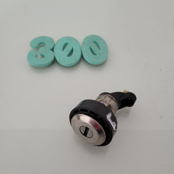 Miolo Da Tampa Traseira Renault Logan 2015 A 2020