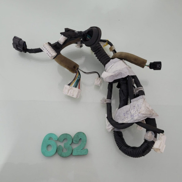 Chicote Da Porta Dianteira Esquerda Nissan Versa