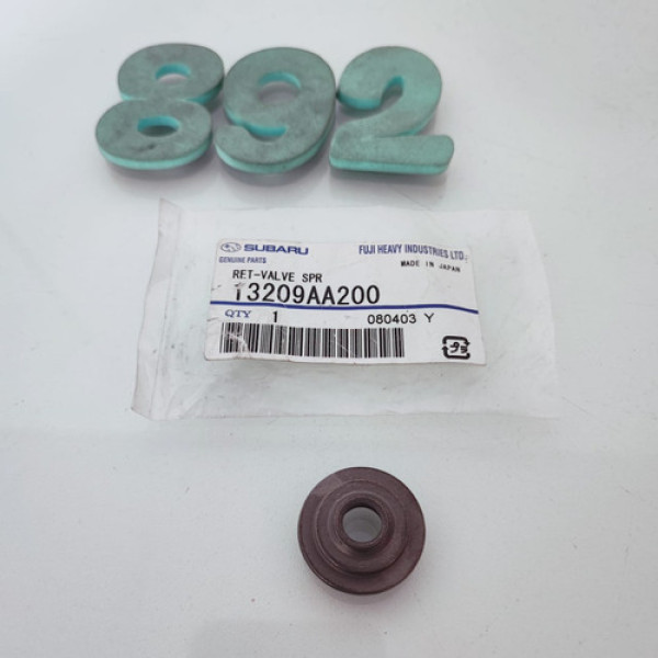 Retentor De Válvula Do Motor Subaru Impreza 2.5  Cx 892