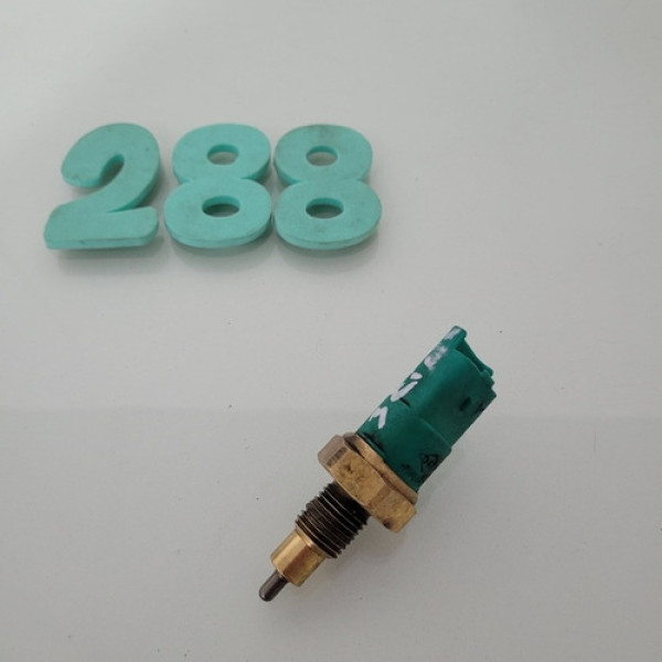 Interruptor Luz De Re Renault Logan 2015 Cod 8200177718