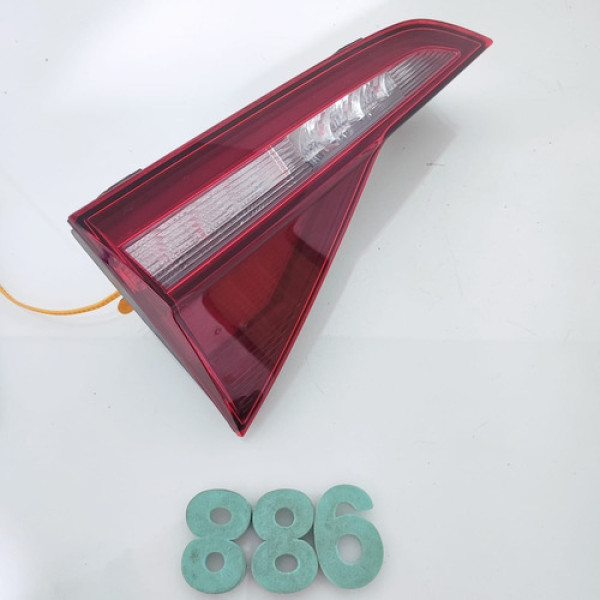 Lanterna Tampa Traseira Ldo Esq. Vw Jetta 2015 A 2019 Cx 886