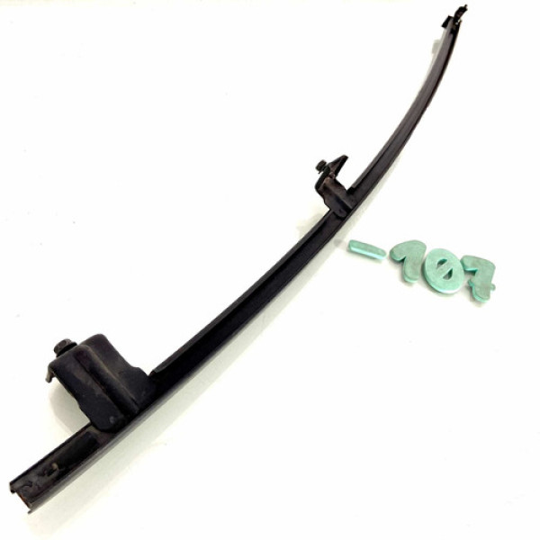 Guia De Vidro Traseiro Direito Nissan Tiida 2010 - S-107