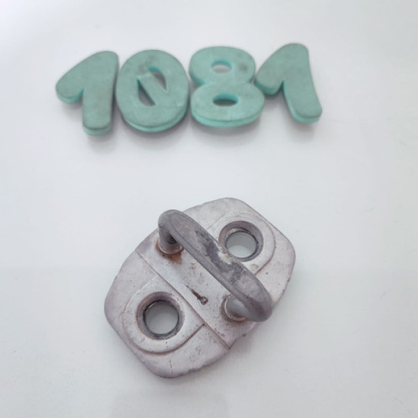 Batente Da Fechadura Da Porta Fiat Freemont Cx 1081