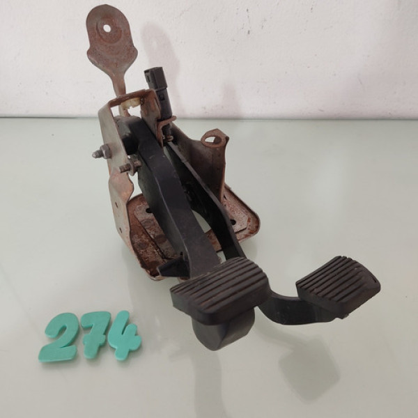 Pedais De Freio E Embreagem Peugeot 206