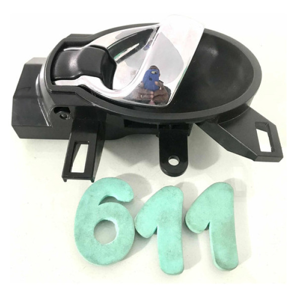 Maçaneta Interna Traseira Esquerda Nissan Versa/ March