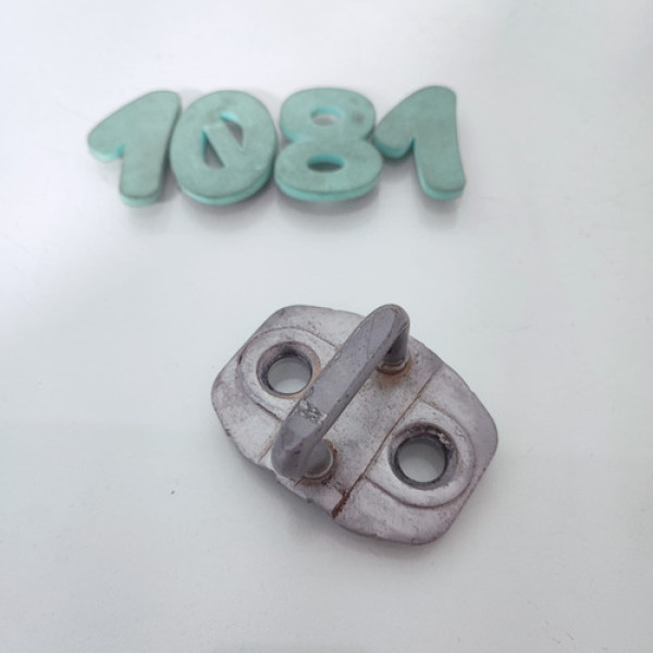 Batente Da Fechadura Da Porta Fiat Freemont Cx 1081