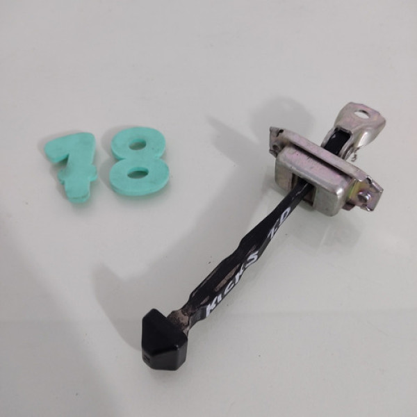 Limitador Porta Traseira Direita Nissan Kicks