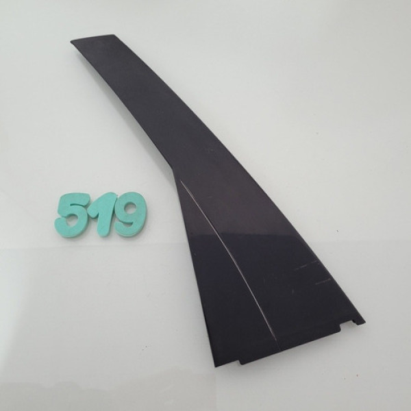 Acabamento Da Coluna Traseira Esquerda Chrysler Pt Cruiser 