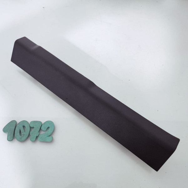 Soleira Porta Dianteira Direita Ford Ka 2018 Cx 1072