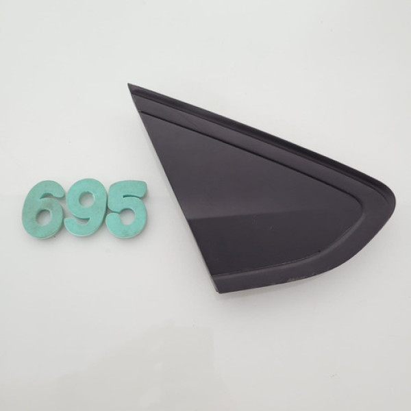 Moldura Externa Retrovisor Lado Direito Vw Up Cod 1s0853274b