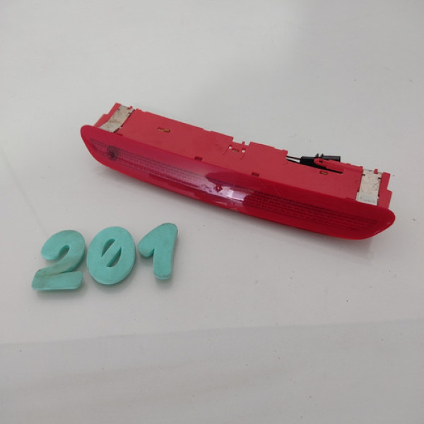 Break Light Luz De Freio Volkswagen Fox 2015 A 2018 Detalhe