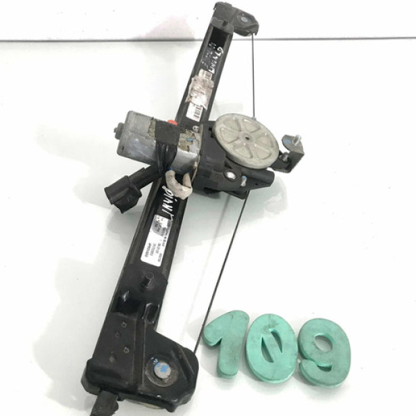 Máquina Vidro Elétrico Dianteiro Direito Punto Linea