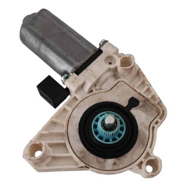 Motor Vidro Elétrico Dianteiro Direito Vw Passat 2016 A 2020