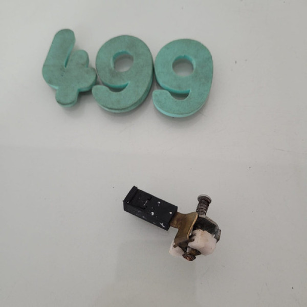 Interruptor Luz Freio De Mão Nissan March Cx 499