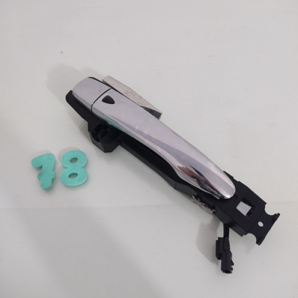 Maçaneta Externa Dianteira Direita Nissan Kicks 