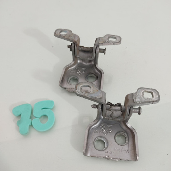 Dobradiça Porta Traseira Direita Renault Sandero 2015