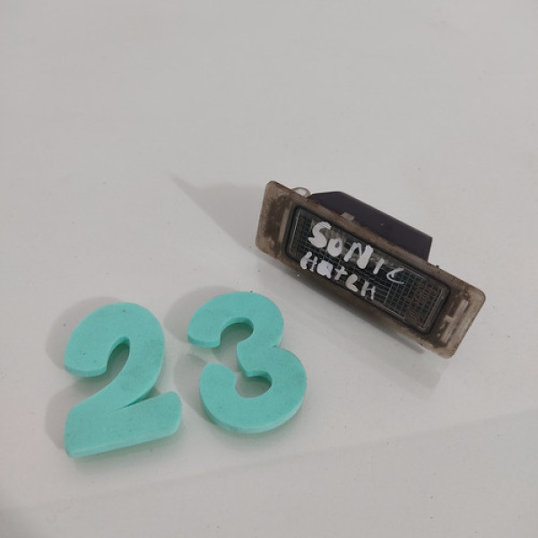 Lanterna Luz Placa Traseira Gm Sonic Hatch 