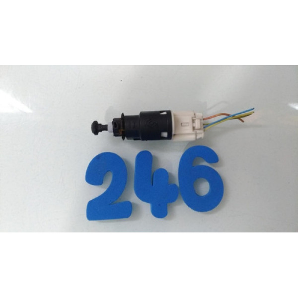 Interruptor Luz De Freio Renault Sandero Logan Duster Kwid