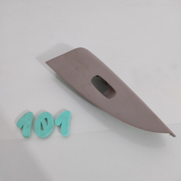 Acabamento Porta Dianteira Direita Nissan Sentra 2015 