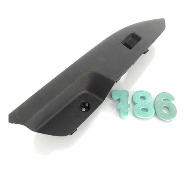 Moldura Botão Vidro Eletrico Lado Direito Gm Spin - Cx 786