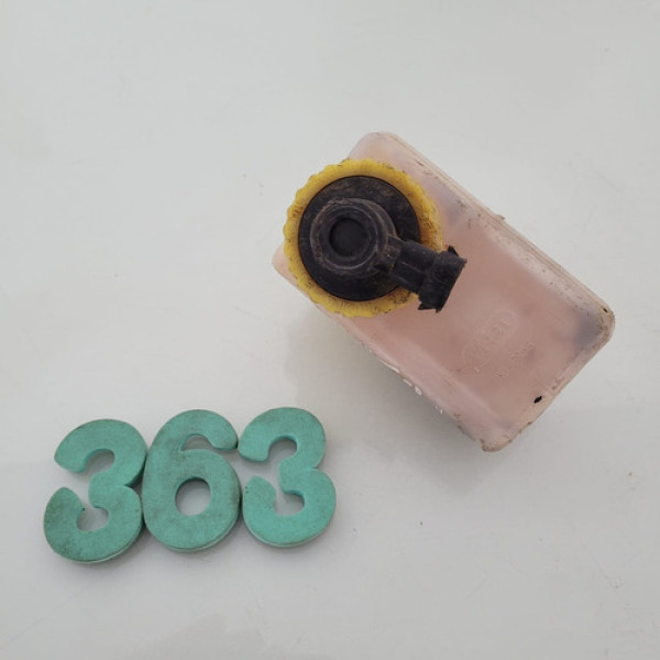 Reservatório Fluido De Freio Gm Celta 1.0 2001