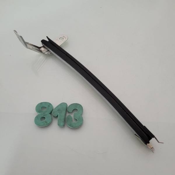 Guia Vidro Porta Dianteira Direita Nissan Sentra 2018 Cx 813