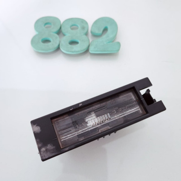 Luz De Placa Traseira Gm Corsa Montana Cx 882