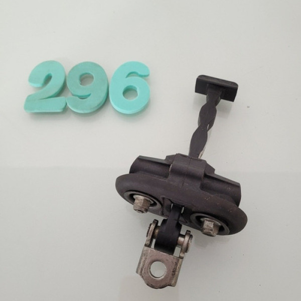 Limitador De Porta Traseira Esquerda Fiat Bravo