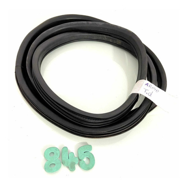 Borracha Da Porta Traseira Direita Argo 2917/21 - Cx 845