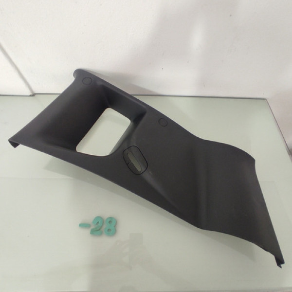 Acabamento Coluna Traseira Direita Jeep Renegade 