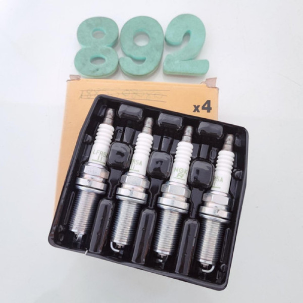 Jogo De Velas De Ignição Hyundai Ix35 Cod Lfr5a11 Cx 892