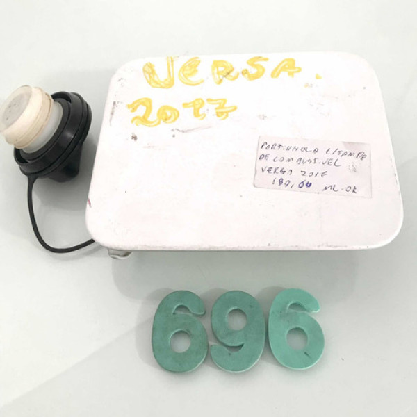 Portinhola Com Tampa De Combustivel Nissan Versa 2017