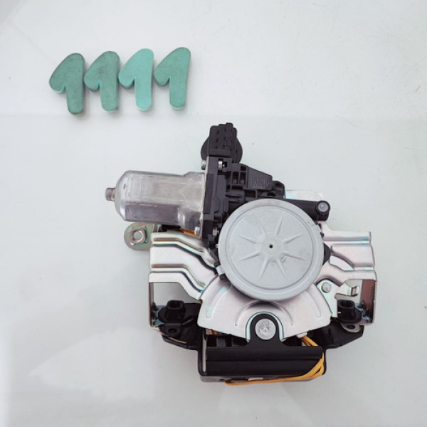 Trava Da Tampa Traseira Subaru Forester Original Cx 1111