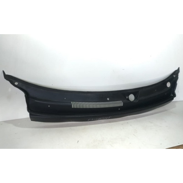 Grade Churrasqueira Parabrisa Fiat Freemont 