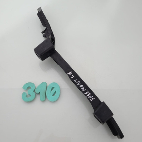 Guia Parachoque Traseiro Lado Direito Fiat Freemont 