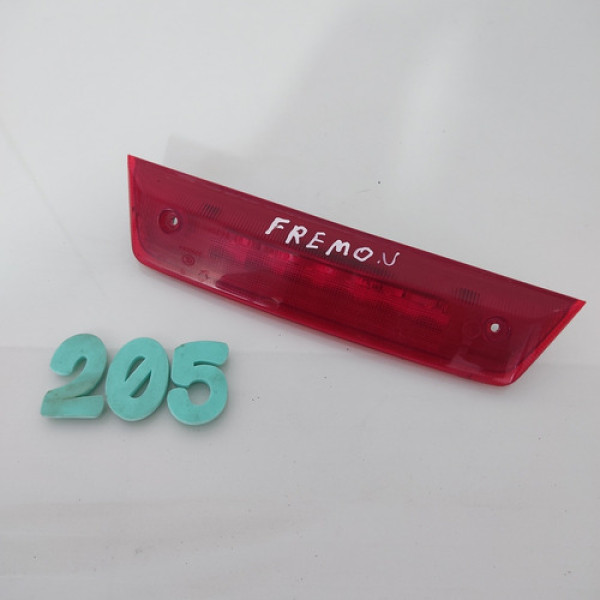 Break Light Luz De Freio Fiat Freemont 