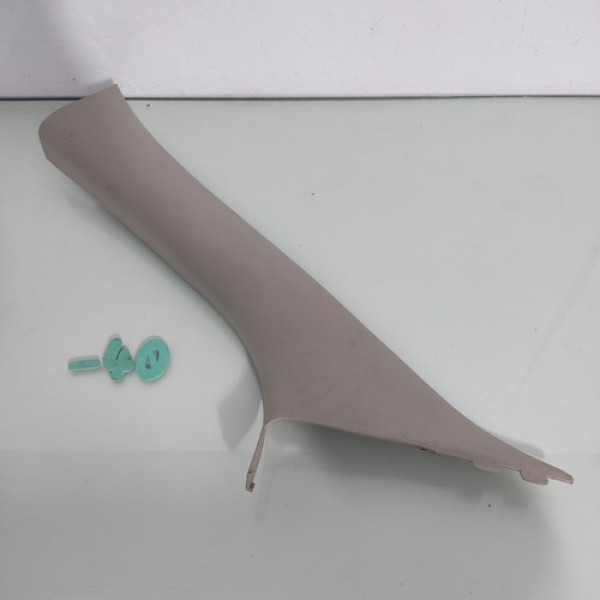 Acabamento Coluna Dianteira Esquerda Fiat Freemont 