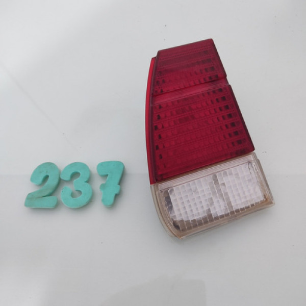 Lanterna Tampa Traseira Lado Direito Ford Versailles