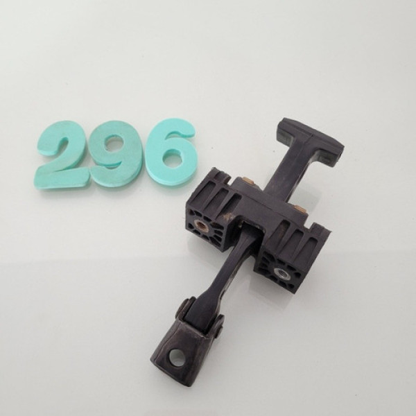 Limitador Porta Dianteira Direita Vw Voyage G5