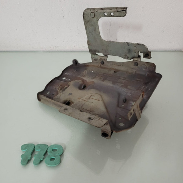 Suporte Da Bateria Nissan Versa Cx 778