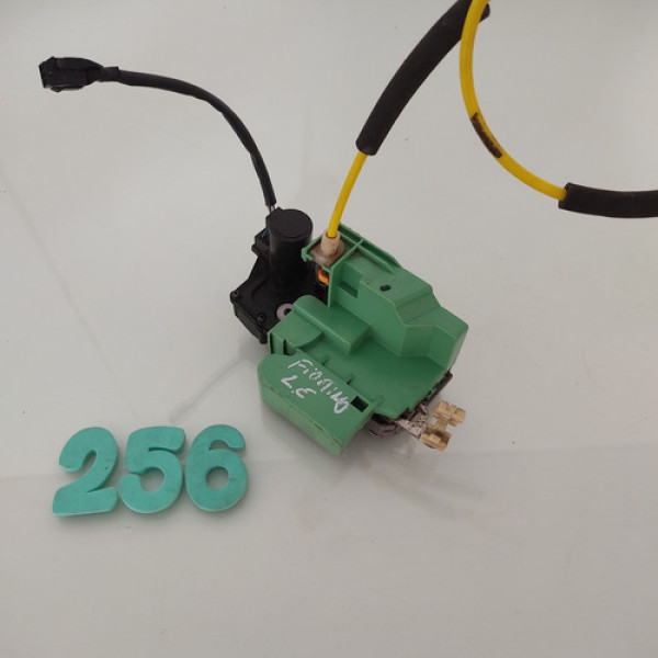 Fechadura Porta Dianteira Esquerda Fiat Fiorino 2015 