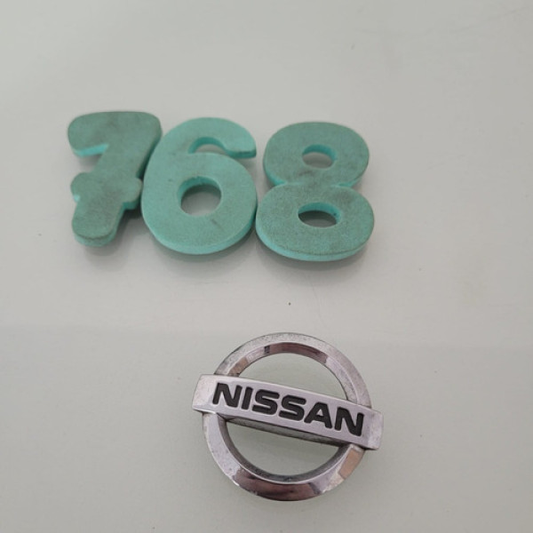 Emblema Logo Nissan Cx 768